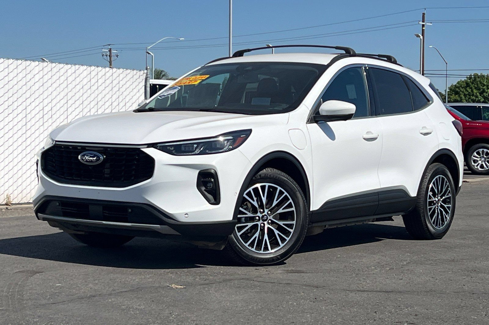 Used 2023 Ford Escape SE w/ PHEV Premium Package FWD image 9
