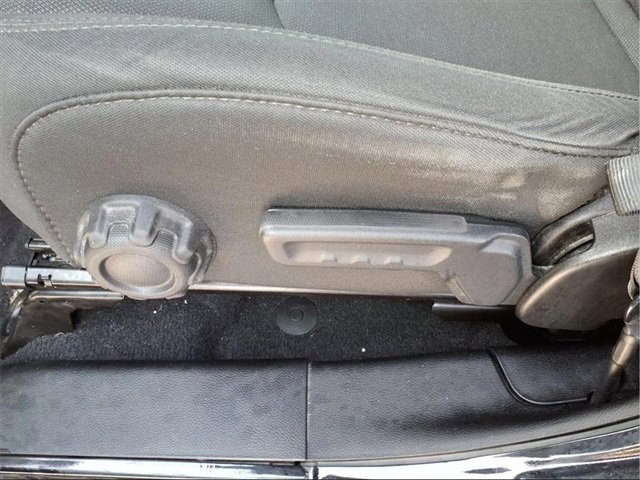 Used 2018 Jeep Wrangler Unlimited Sahara w/ Cold Weather Group image 13