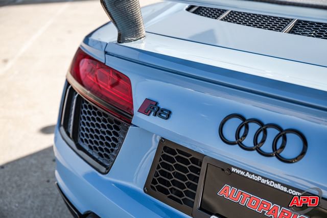 Used 2018 Audi R8 V10 w/ Premium Package image 36