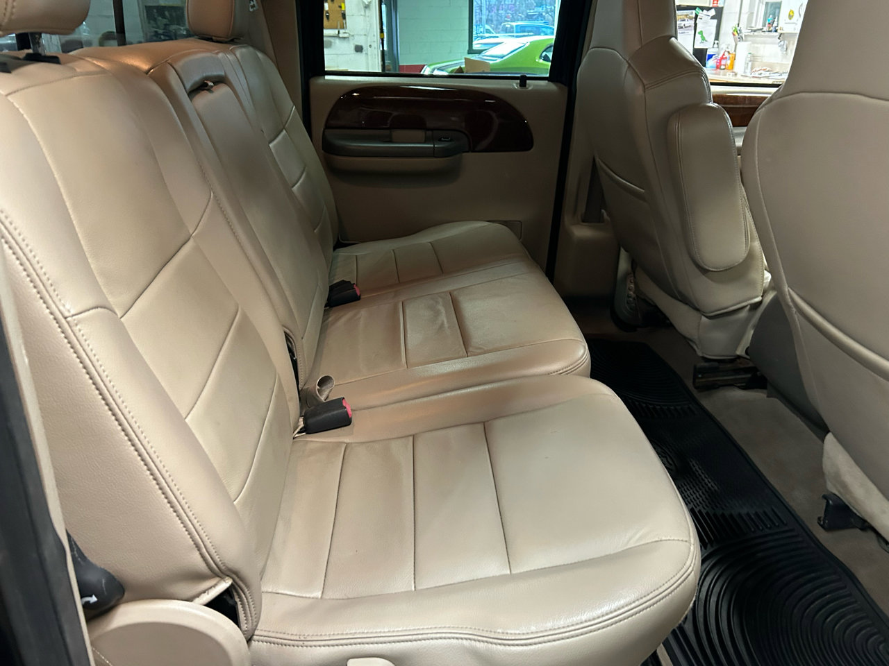 Used 2004 Ford F350 Lariat image 20