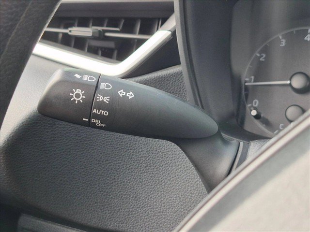 Used 2025 Toyota Corolla LE FWD image 15