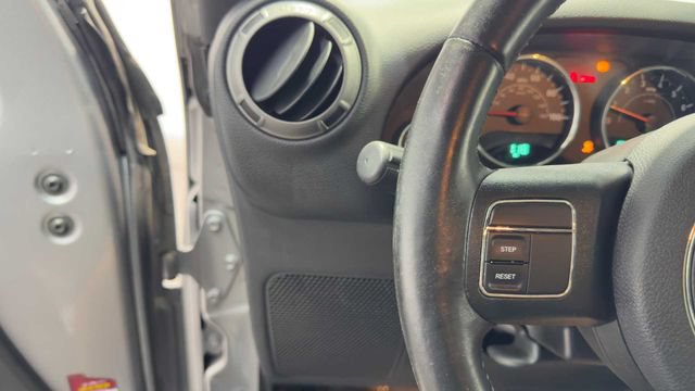 Used 2018 Jeep Wrangler Sport AWD/4WD image 23