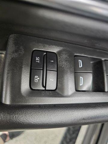 Used 2022 Chevrolet Tahoe Z71 w/ Z71 Off-Road Package AWD/4WD image 35