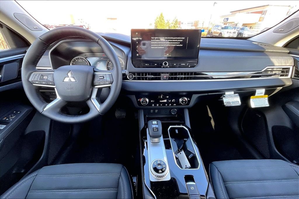 New 2026 Mitsubishi Outlander AWD image 5