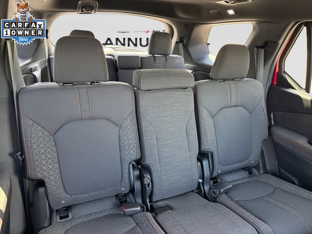 Used 2025 Honda Pilot Sport image 19