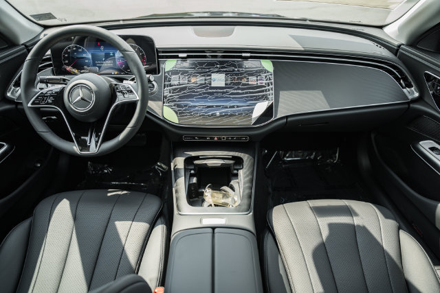New 2027 Mercedes-Benz E 350 4MATIC Sedan image 20