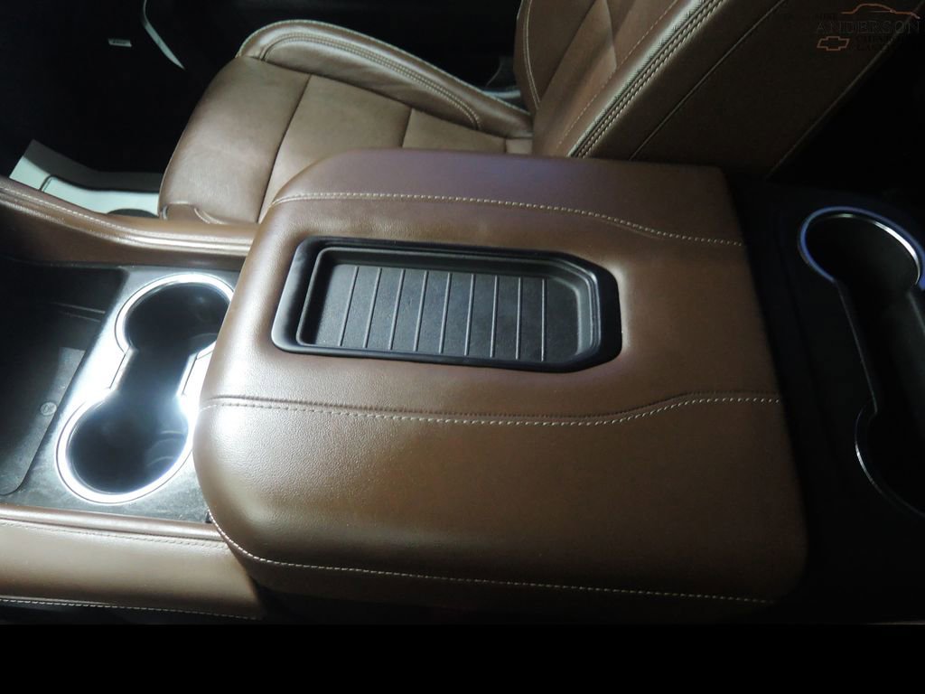 Used 2023 Chevrolet Suburban High Country w/ Advanced Technology Package image 24