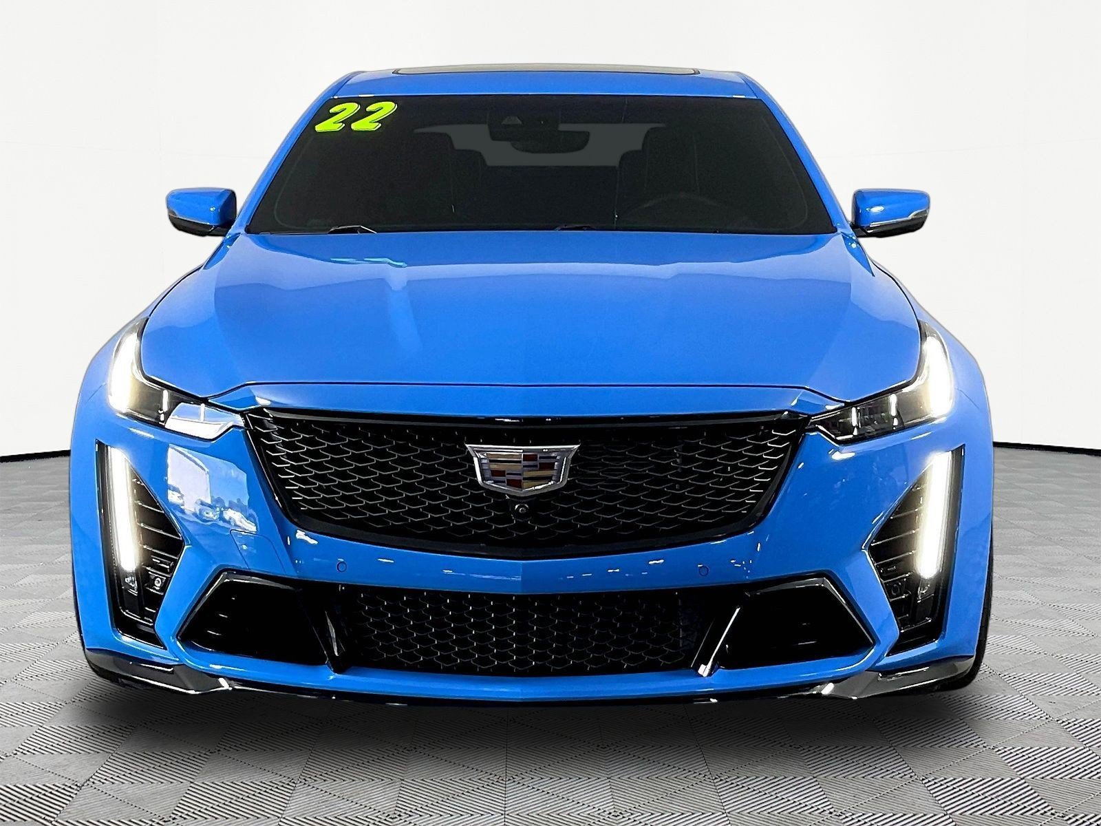 Used 2022 Cadillac CT5 V Blackwing w/ Parking Package RWD image 2