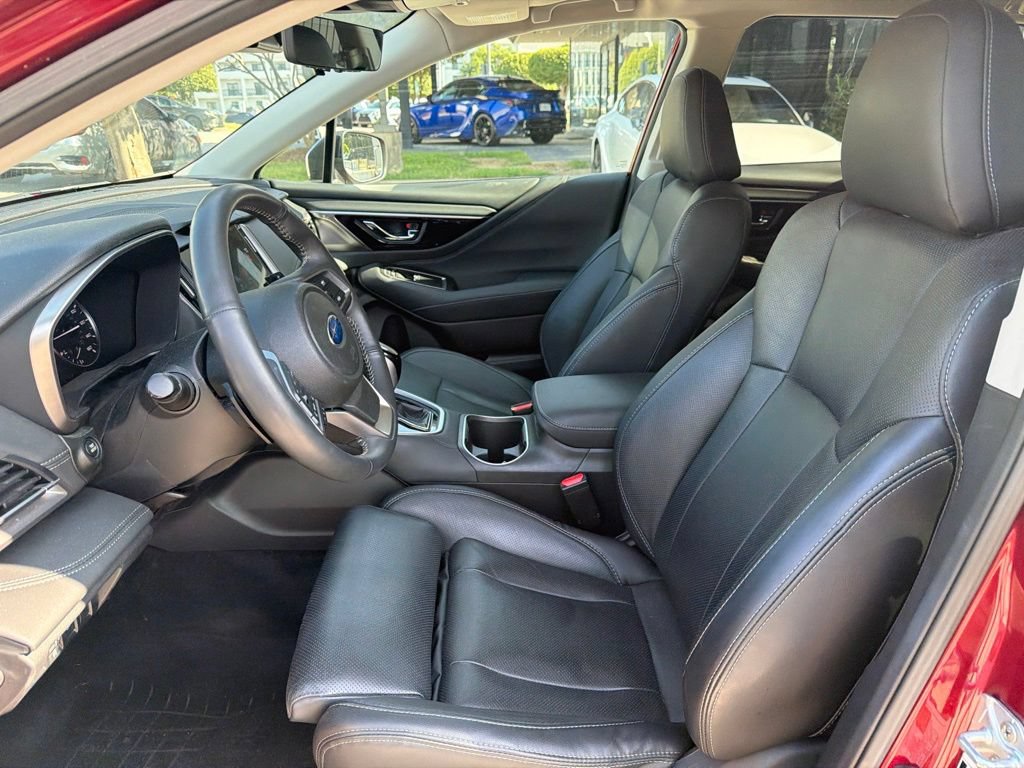 Used 2025 Subaru Outback Touring XT AWD/4WD image 29