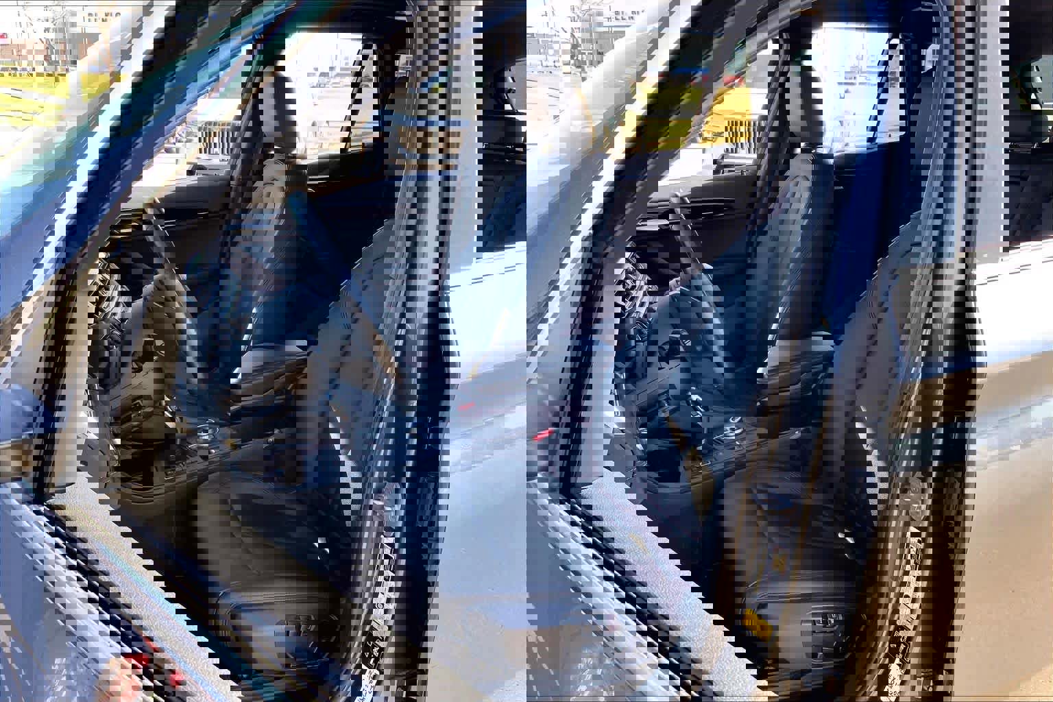 Used 2020 BMW X1 xDrive28i image 9