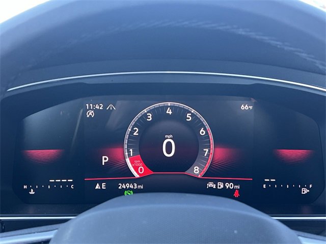 Used 2024 Volkswagen Tiguan SE R-Line image 20