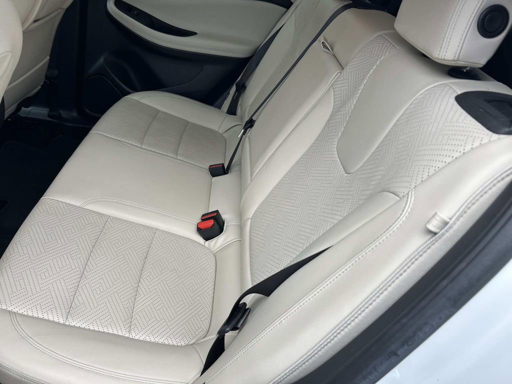 Used 2022 Buick Encore GX Essence w/ Advanced Technology Package FWD image 22