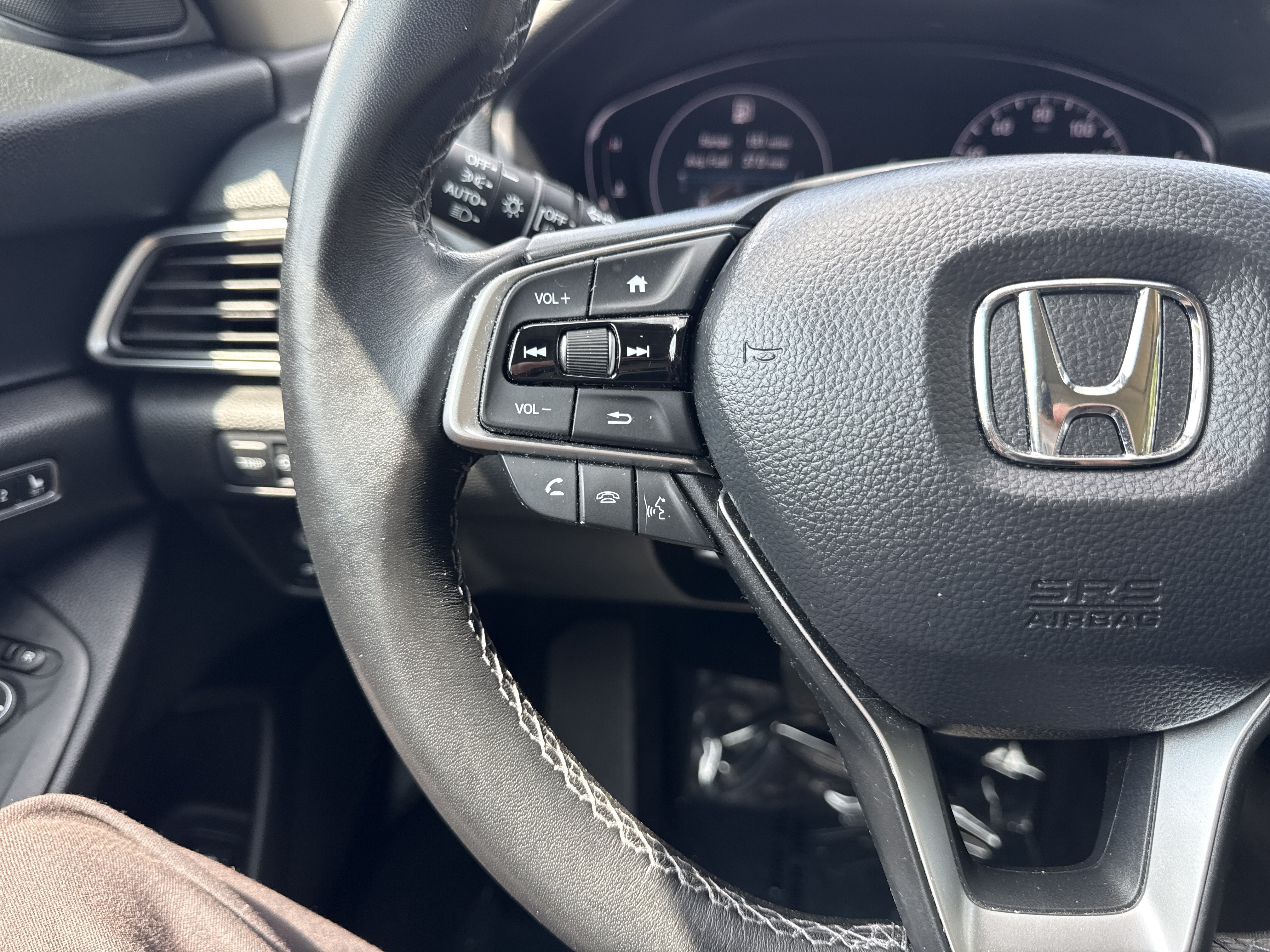 Used 2022 Honda Accord EX-L image 19