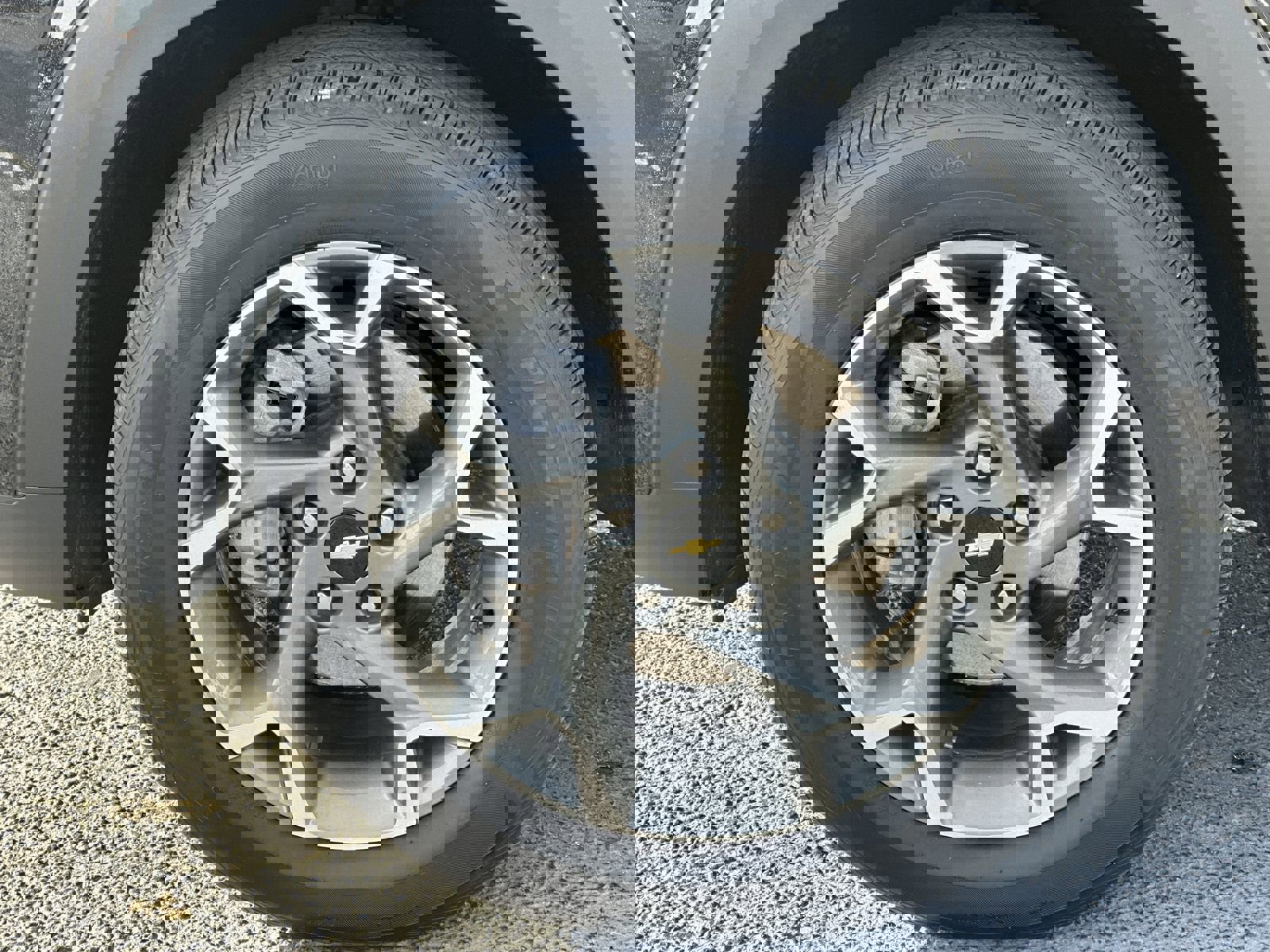 Used 2025 Chevrolet Trax LT w/ LT Convenience Package image 13