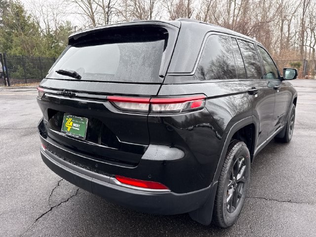 New 2026 Jeep Grand Cherokee Altitude AWD/4WD image 8