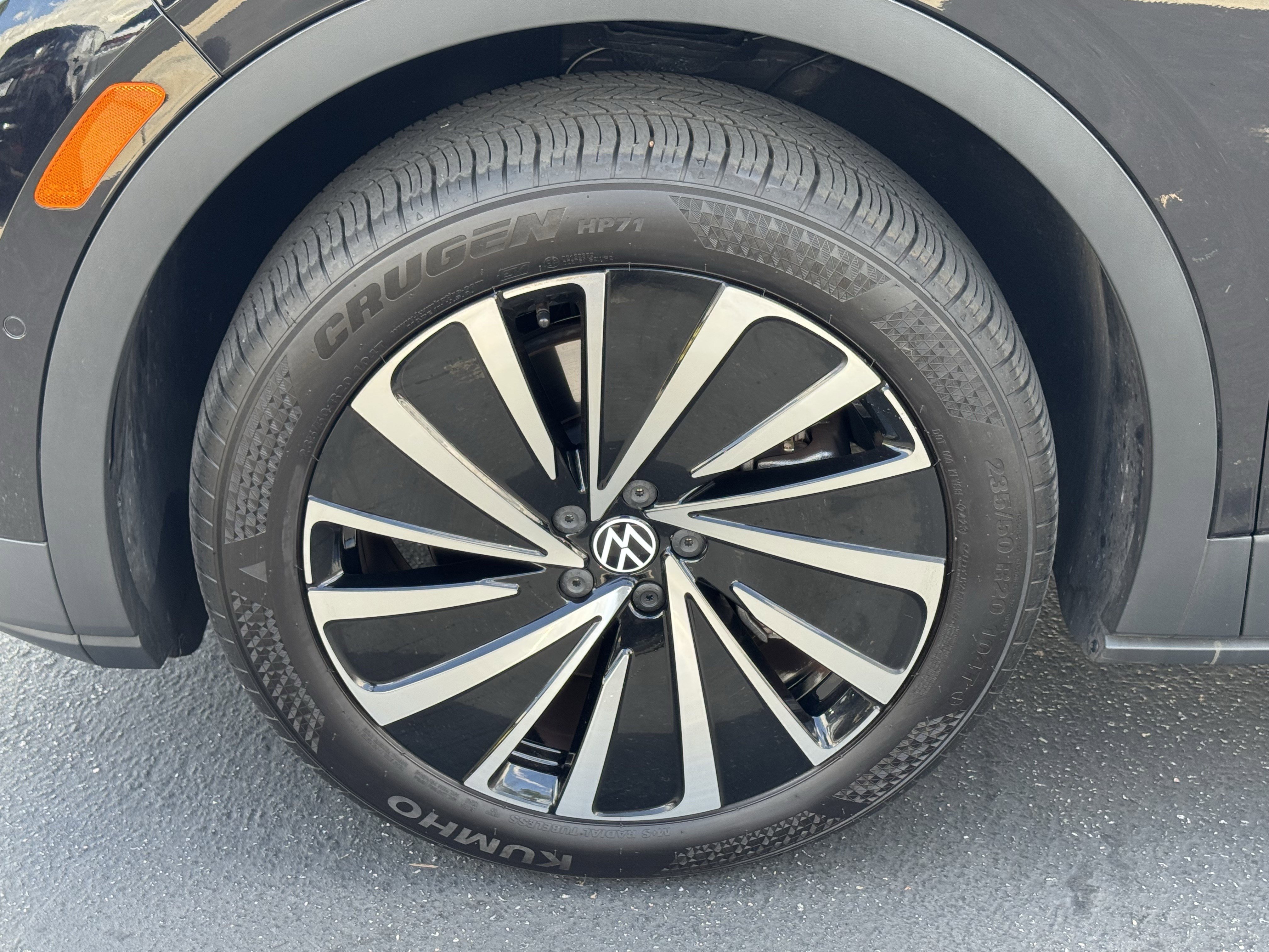 Used 2023 Volkswagen ID.4 Pro S Plus AWD/4WD image 12