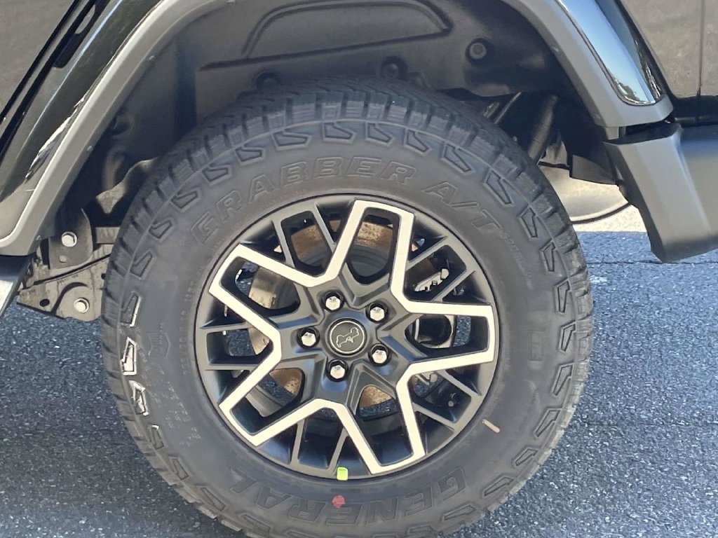 New 2027 Jeep Wrangler Unlimited Sahara AWD/4WD image 12