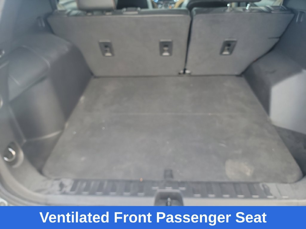Used 2023 Chevrolet Equinox Premier AWD/4WD image 27