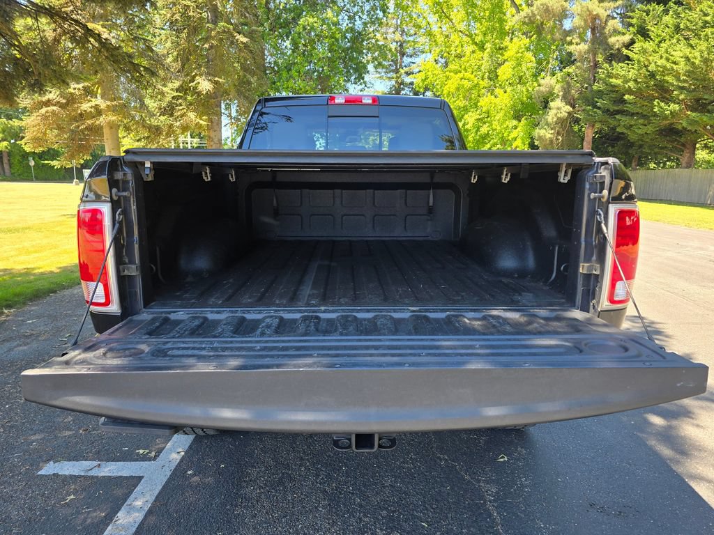 Used 2015 RAM 2500 Laramie w/ Convenience Group AWD/4WD image 16