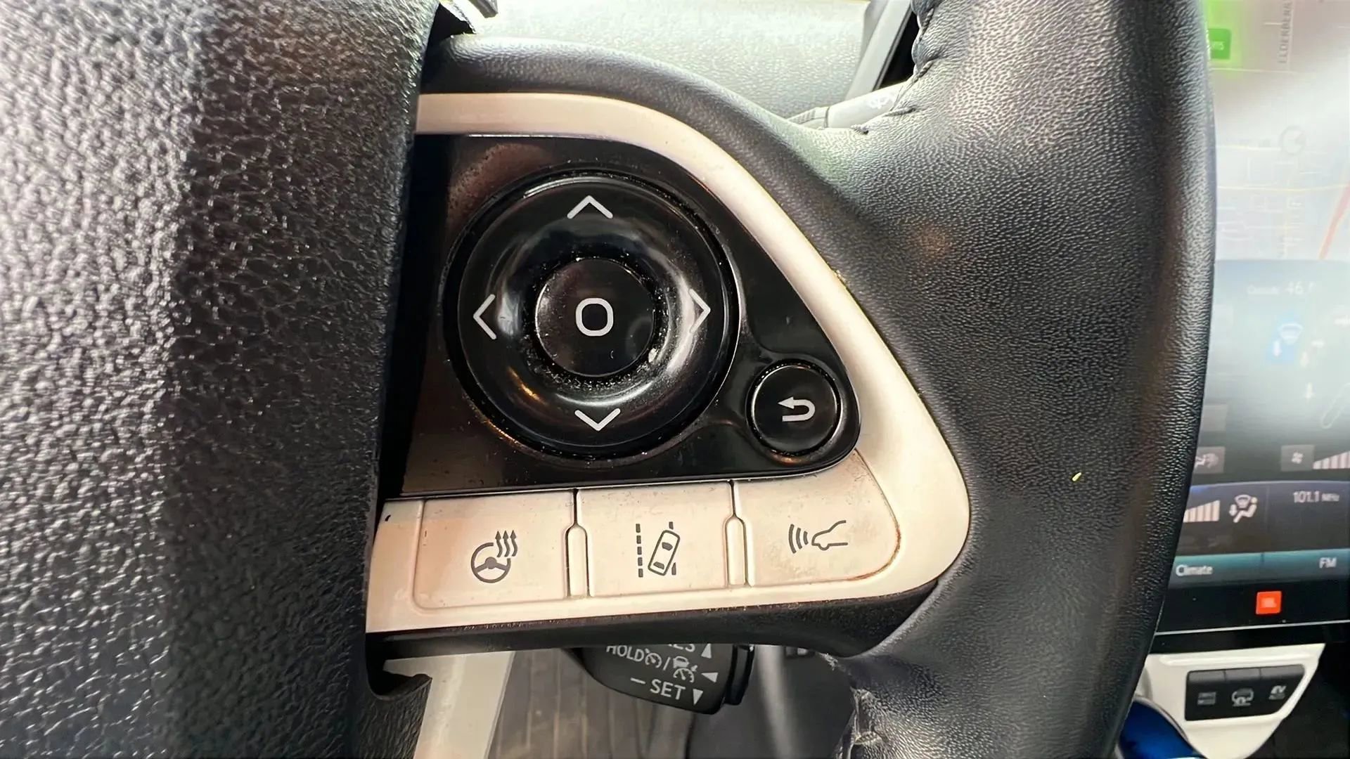 Used 2017 Toyota Prius Prime Advanced w/ Preferred Accessory Package image 20