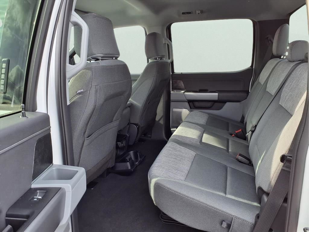 New 2026 Ford F250 XLT w/ XLT Premium Package AWD/4WD image 17