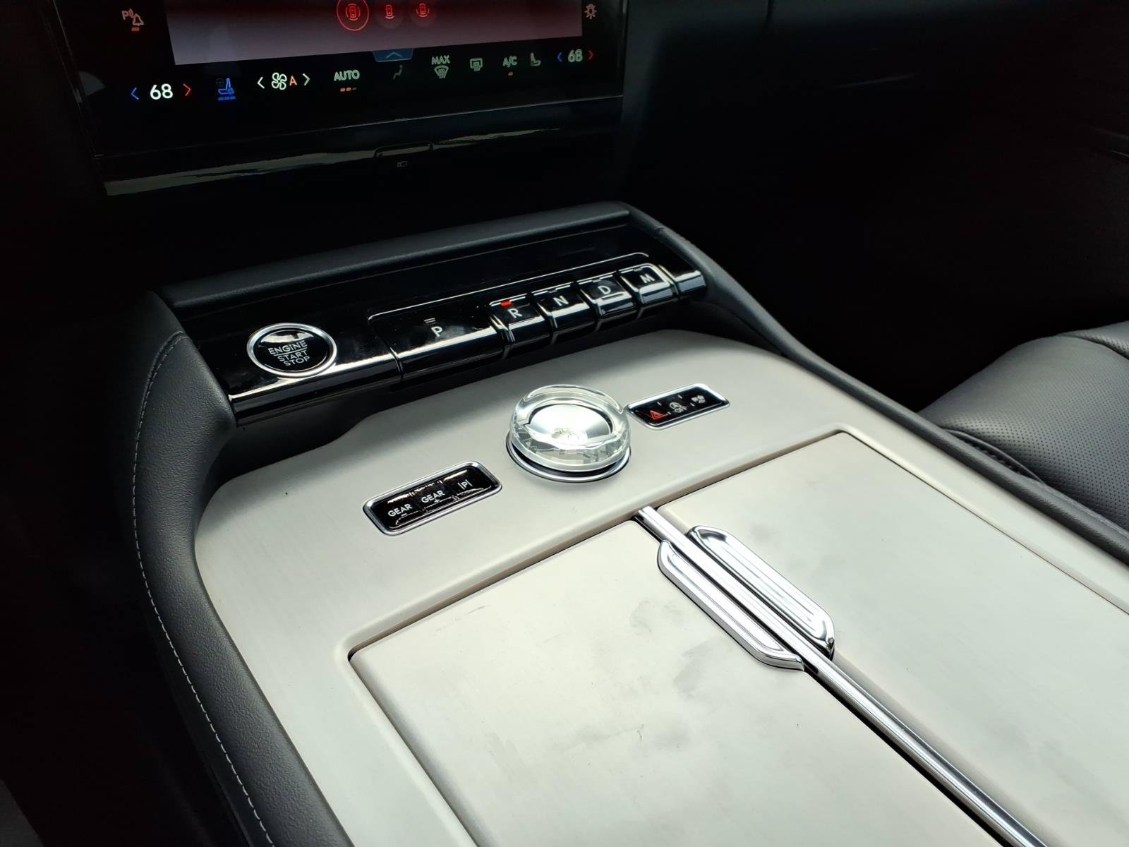 New 2027 Lincoln Navigator Reserve AWD/4WD image 19