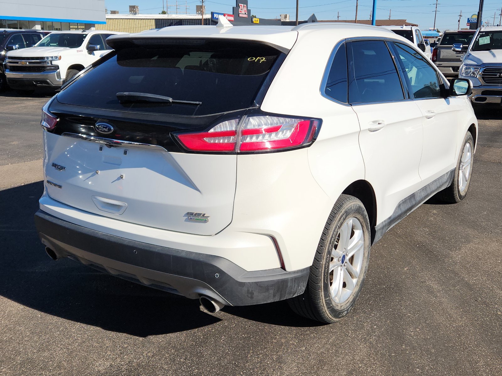 Used 2020 Ford Edge SEL w/ Convenience Package image 4