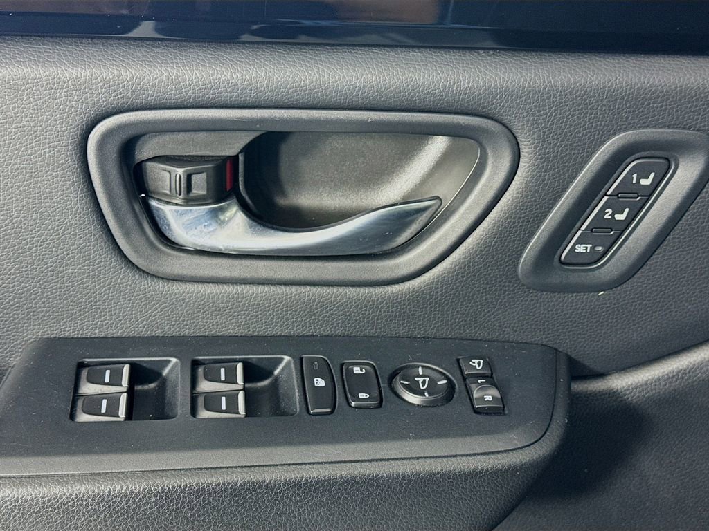 Certified 2024 Honda Pilot TrailSport image 23