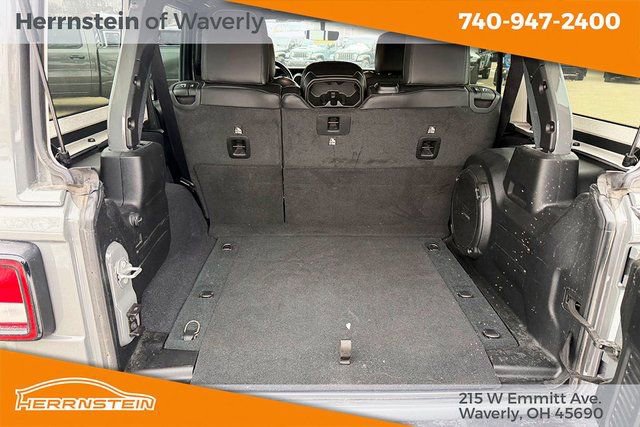 Used 2023 Jeep Wrangler Sahara image 22