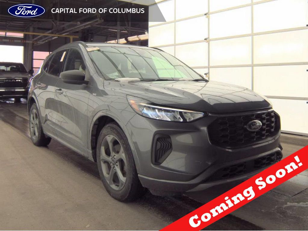 Used 2023 Ford Escape ST-Line w/ Tech Pack #1 AWD/4WD image 1