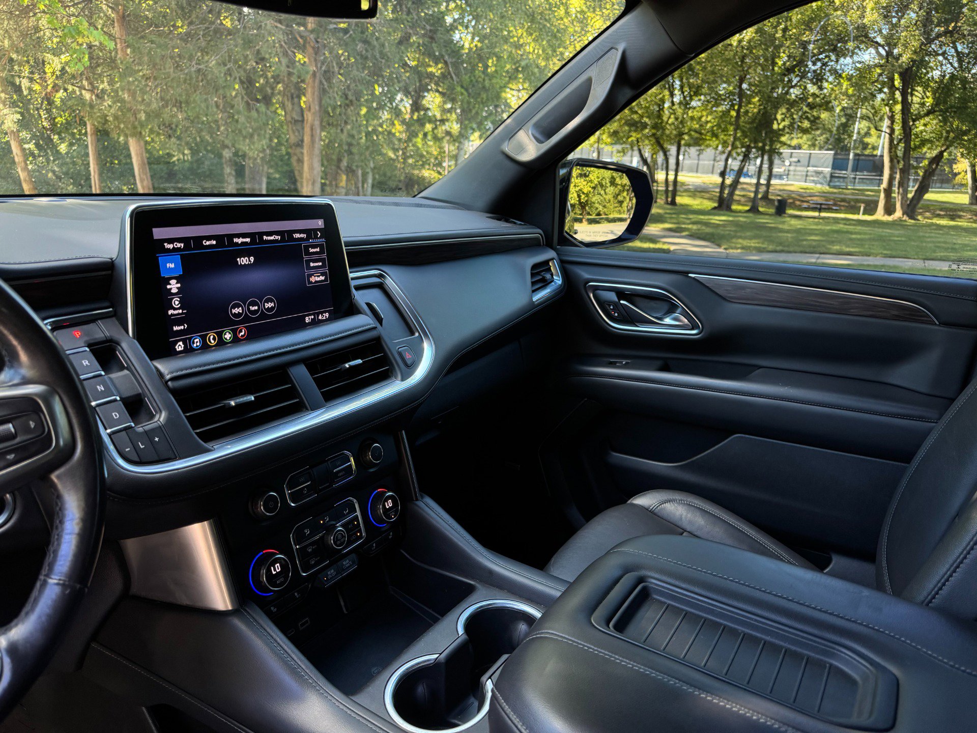 Used 2021 Chevrolet Tahoe LT image 31