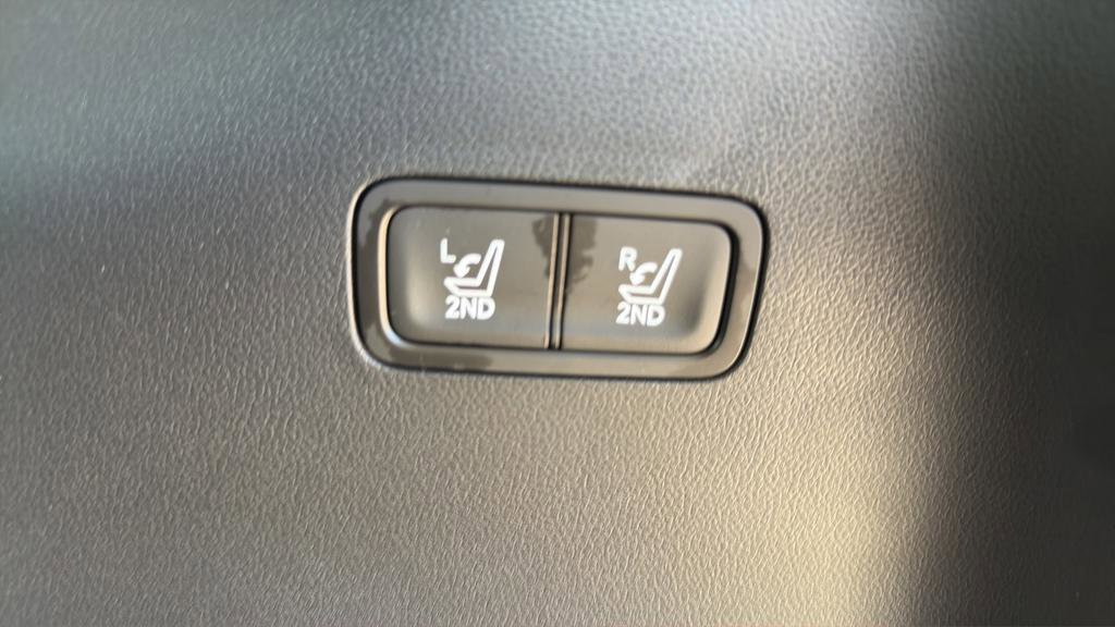 Used 2026 Hyundai Santa Fe SEL AWD/4WD image 19