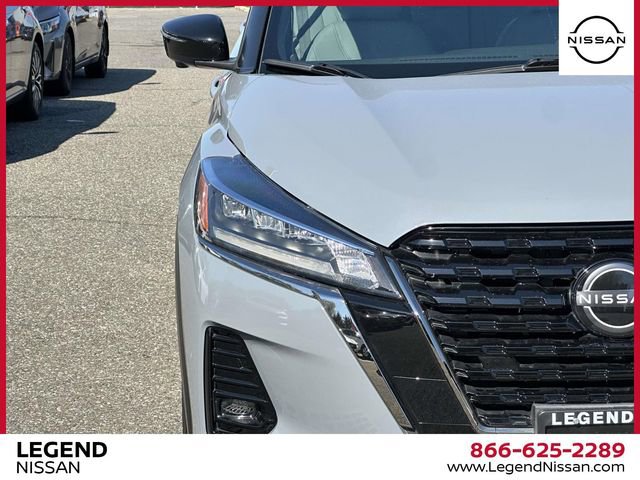 Used 2023 Nissan Kicks SR w/ SR Premium Package image 10