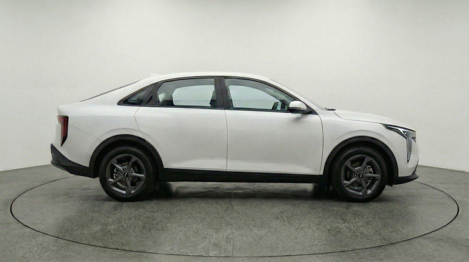 Used 2025 Kia K4 FWD image 9