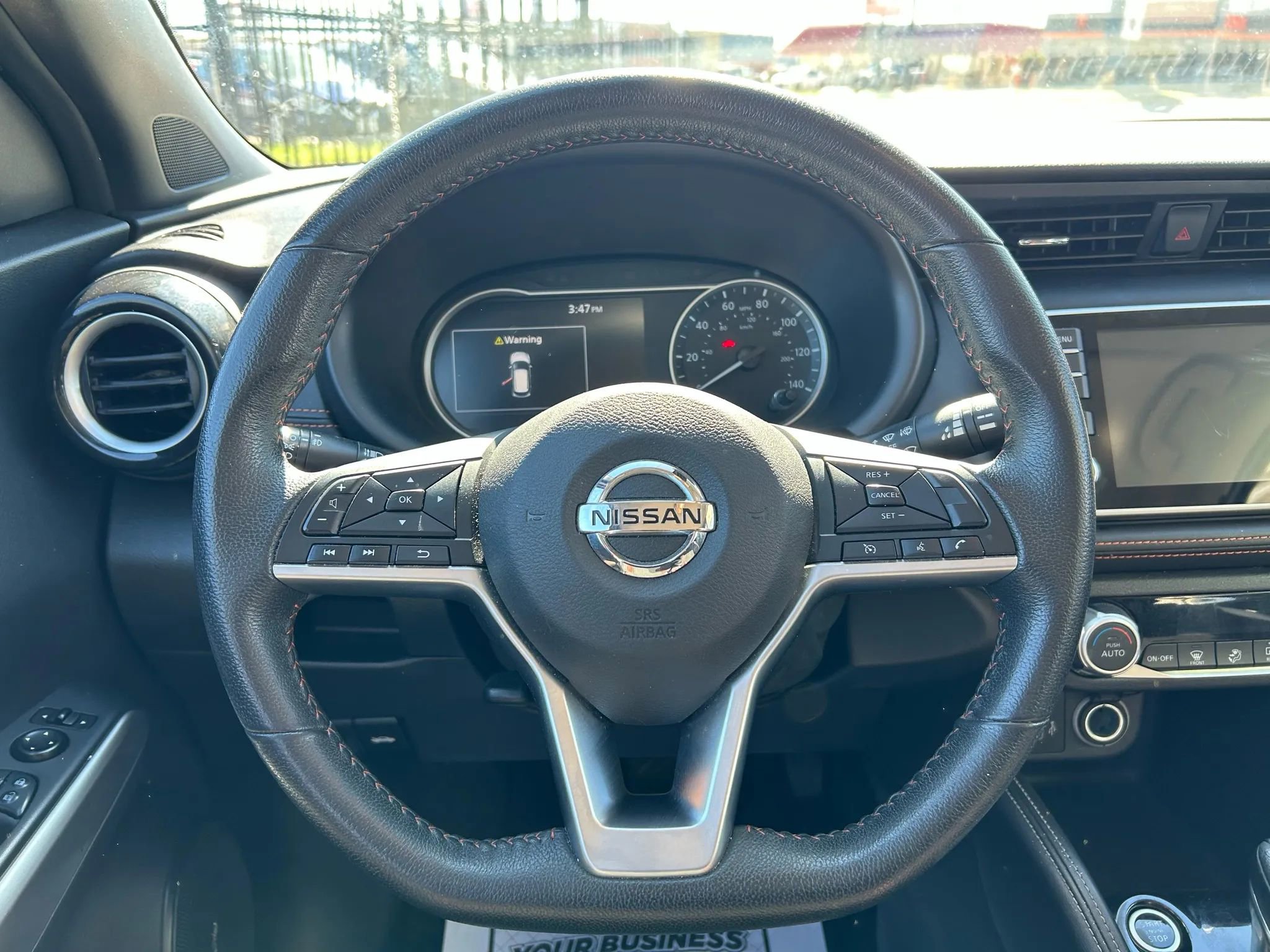 Used 2020 Nissan Kicks SR image 20
