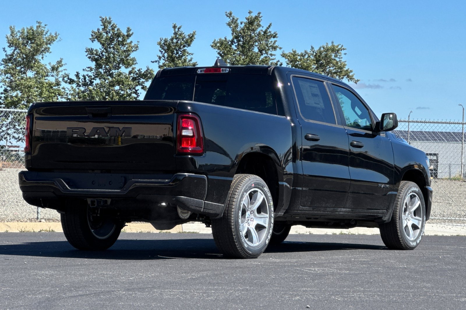New 2026 RAM 1500 Express RWD image 3