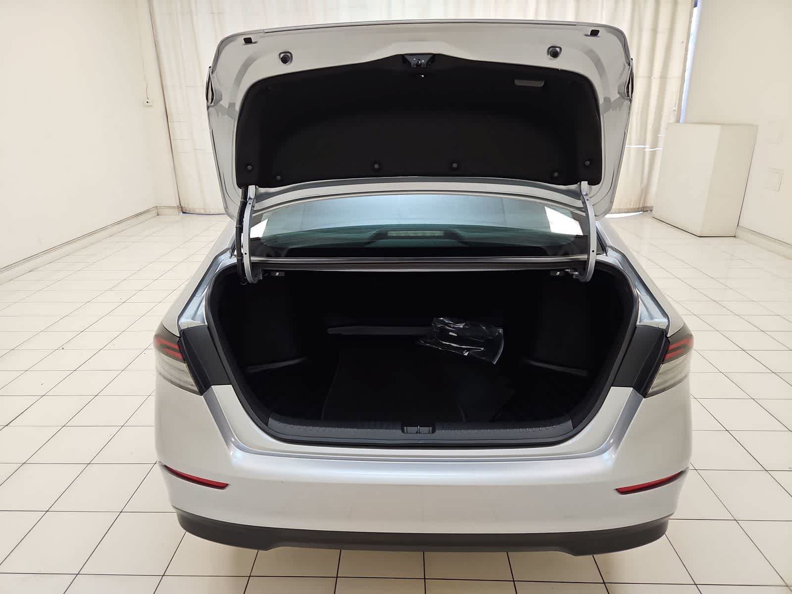 Used 2025 Honda Accord SE image 22