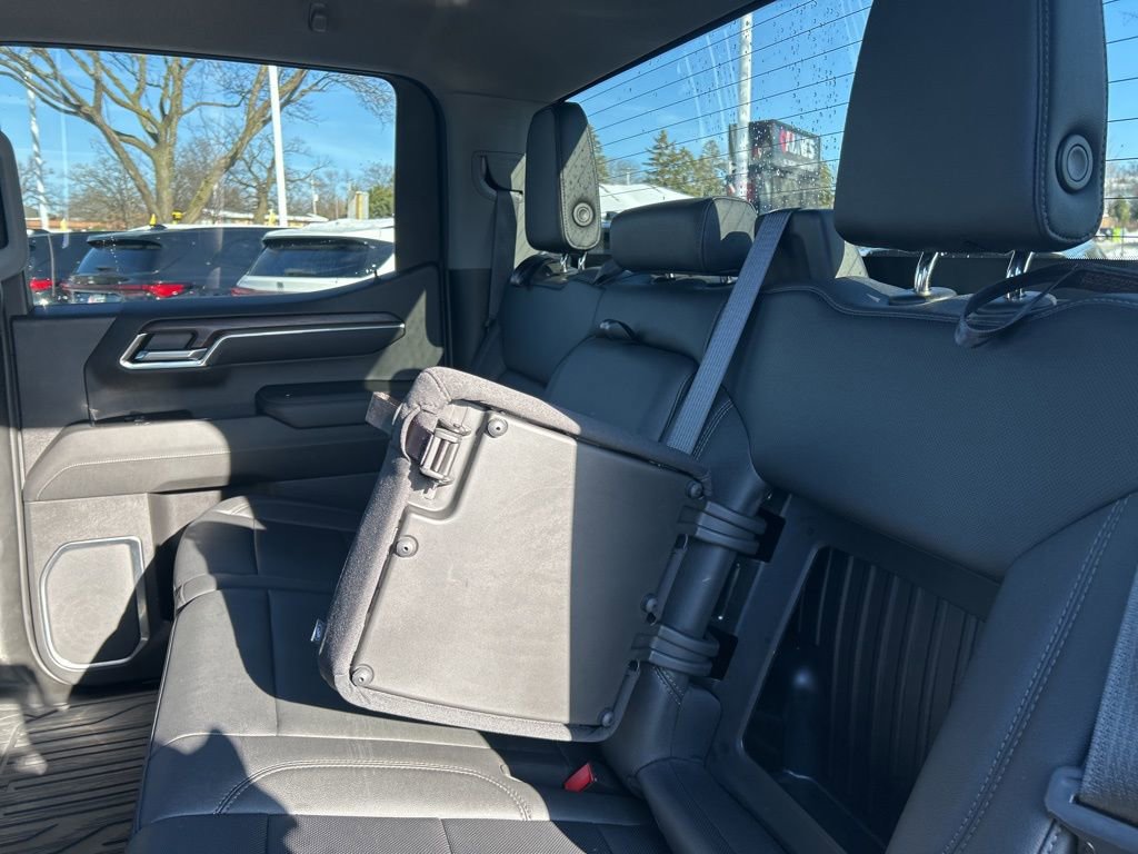Used 2023 GMC Sierra 1500 SLT w/ SLT Premium Package image 29