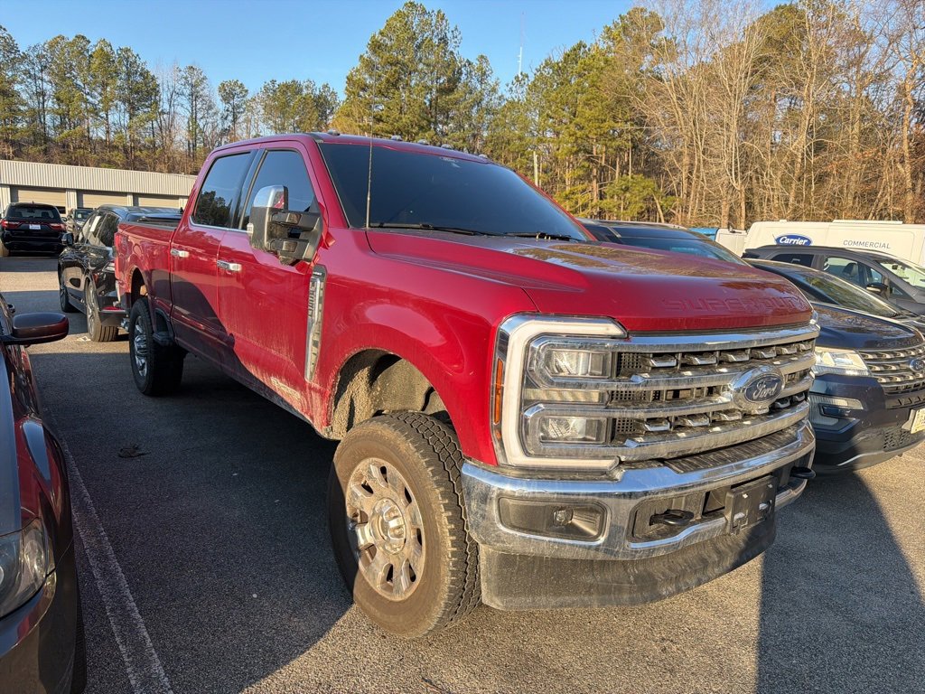 Used 2025 Ford F250 Lariat w/ Chrome Package image 1