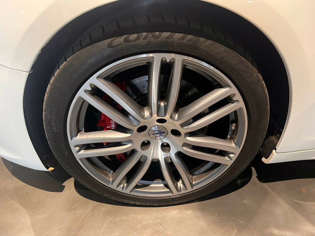 Used 2019 Maserati Ghibli GranSport image 9