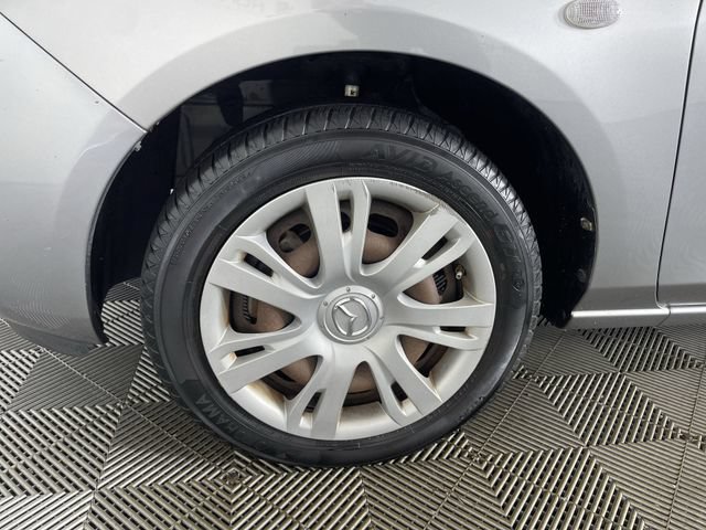 Used 2013 MAZDA MAZDA2 Sport FWD image 16