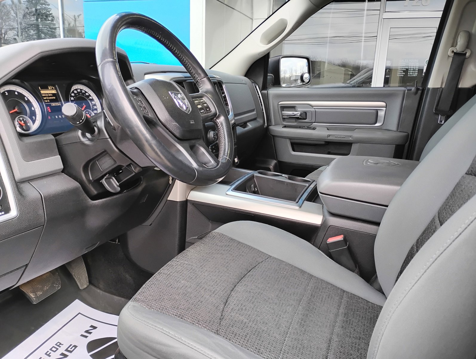 Used 2014 RAM 1500 Big Horn image 9