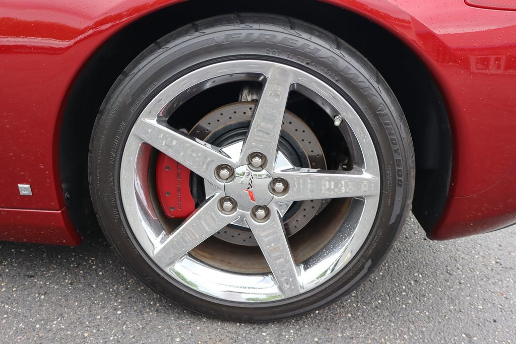 Used 2007 Chevrolet Corvette Coupe w/ Performance Package RWD image 28