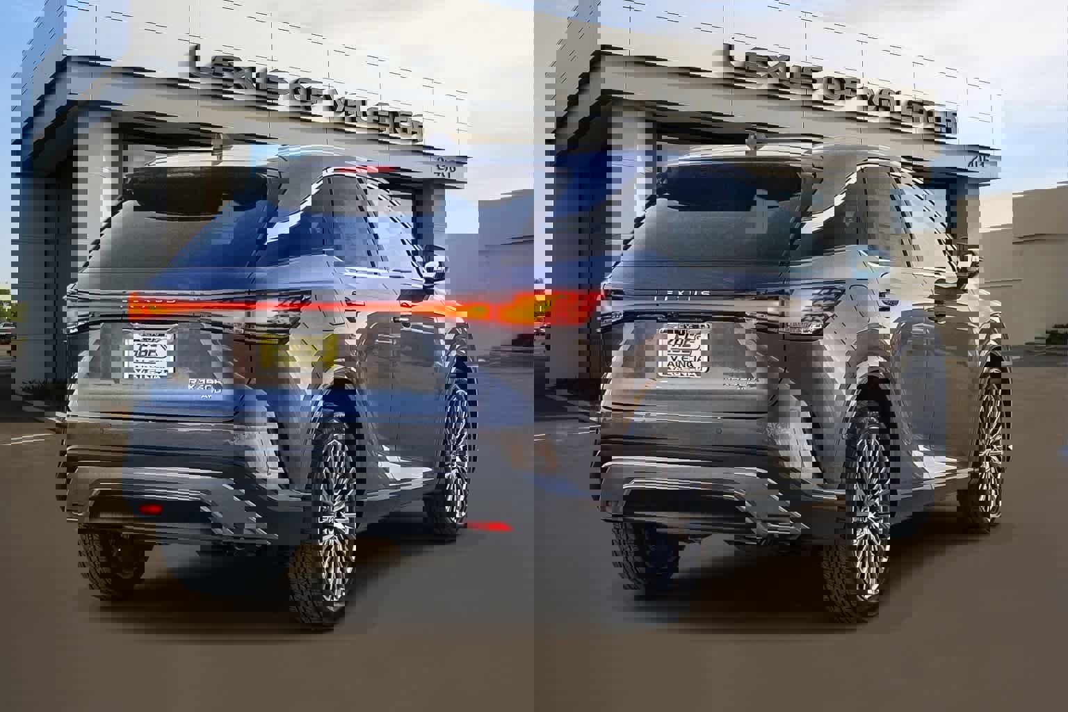 New 2026 Lexus RX 450h Luxury image 4