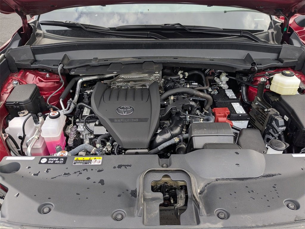 Used 2025 Toyota Grand Highlander AWD image 39