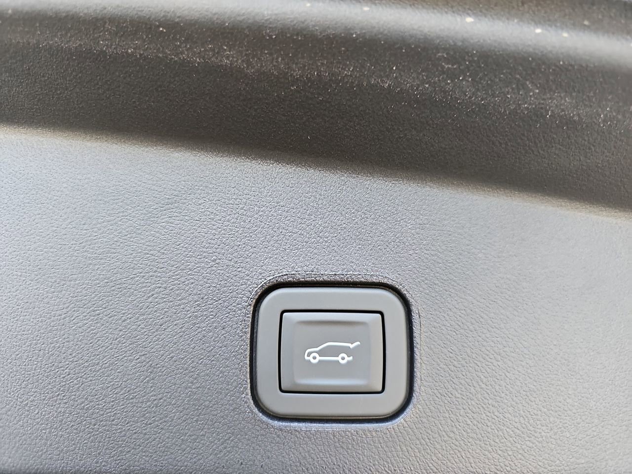 New 2026 Cadillac Lyriq V AWD/4WD image 13