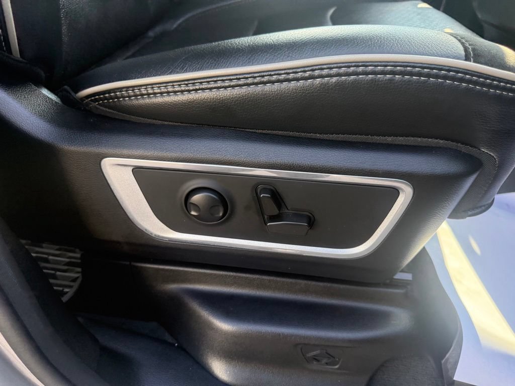 Used 2022 RAM 1500 Laramie AWD/4WD image 54