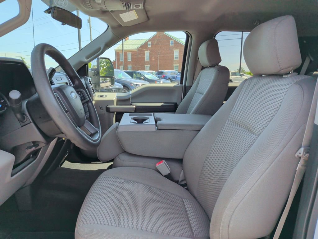 Used 2018 Ford F250 XLT w/ XLT Premium Package AWD/4WD image 4