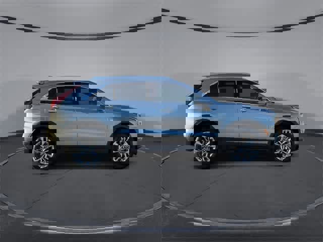 Used 2024 Cadillac XT4 Premium Luxury image 9