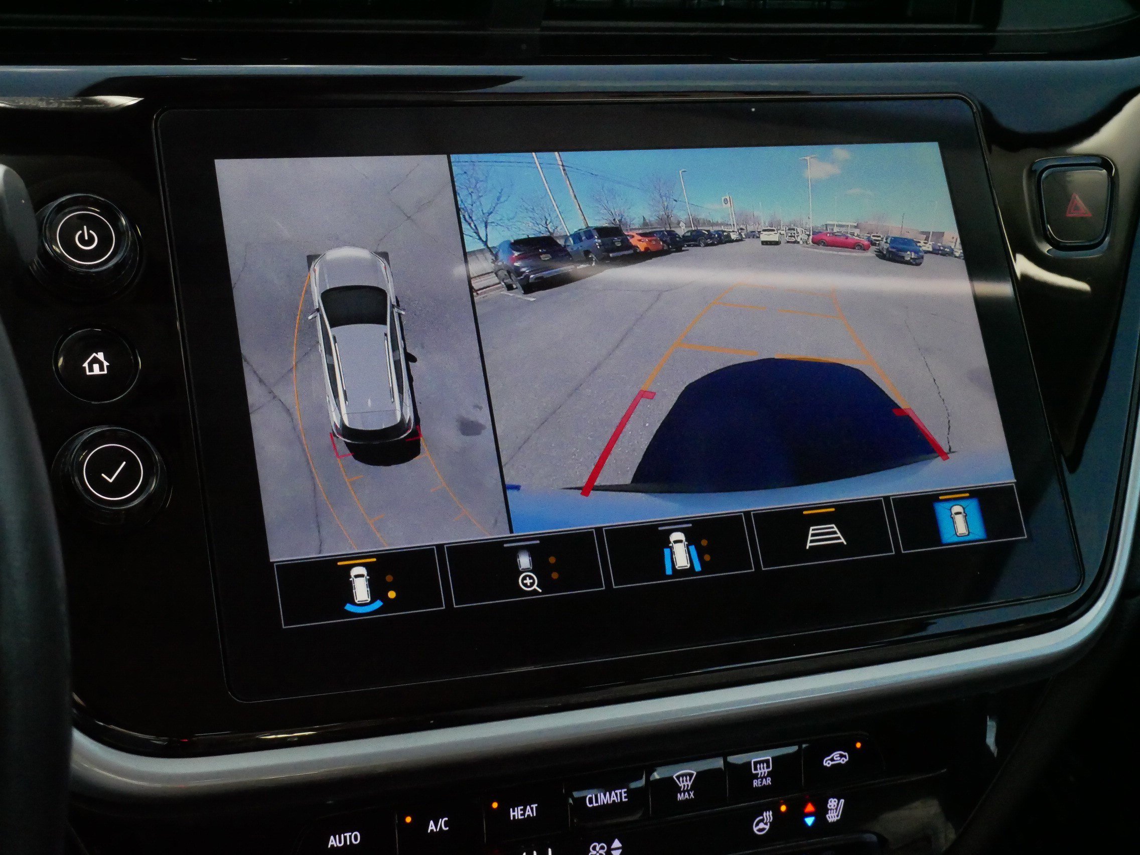 Used 2022 Chevrolet Bolt EUV Premier w/ Sun & Sound Package image 29